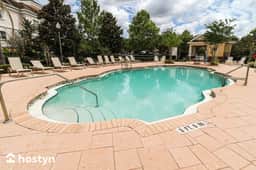 3BR Family Apartment for 8 Peaceful Residential Retreat - Image 3