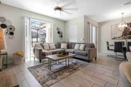 Family Stylish 4BR Pool Townhome Storey Lake - Image 4