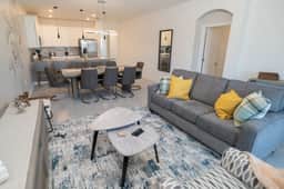 Luxurious townhouse with themed rooms near Disney - Imagem 2