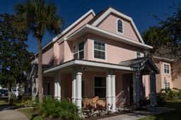 Magical Themed 3BR Townhouse, Near the Parks - Image 3