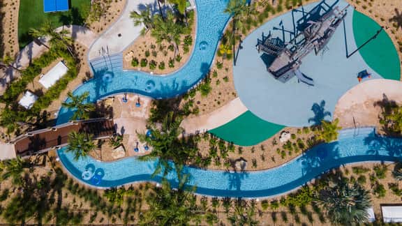 Magical Pool Home Near Disney - BBQ & Themes - Image 5